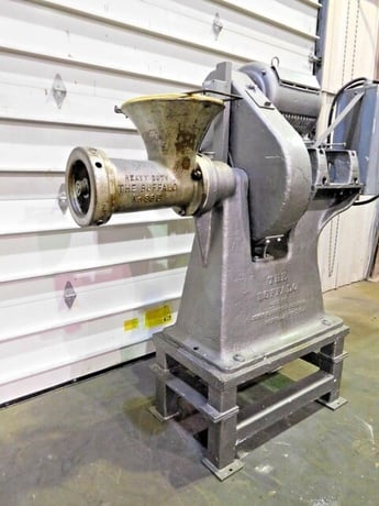 Buffalo #66B, Heavy Duty Grinder, 25 HP, 230/460 V, 1175 RPM, 3 Ph., 8" Outlet w/ 1/4" holes, 16" top - Image 2
