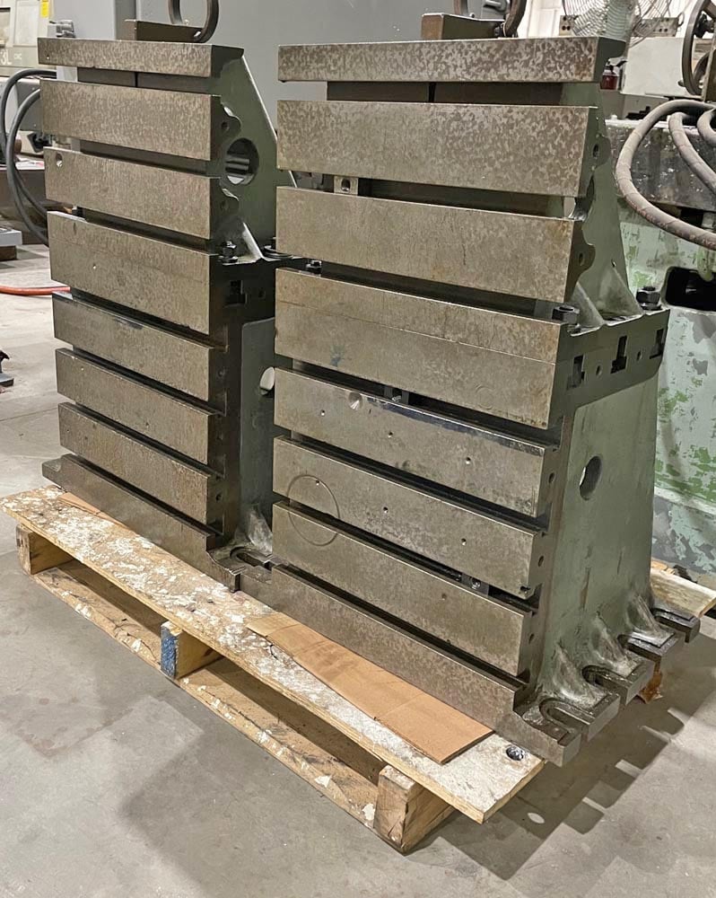 16" x 30" Devlieg, 4-piece, angle plate set, 7- t-slots - Image 1
