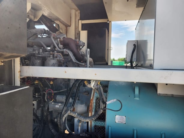 352 KW Multiquip #DCA400SSI4I, trailer mounted, Tier 4i, 277/480 Volts, 9090 hours, 2013, $85k - Image 4