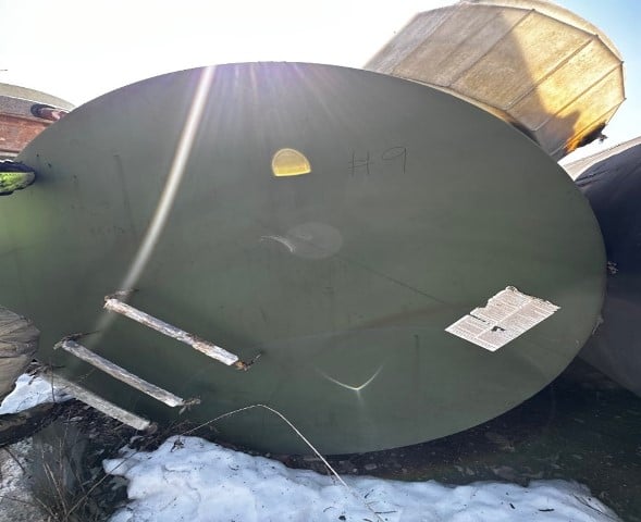 8000 gallon Underground storage tank, 22' L x 8' W x 8' H - Image 4