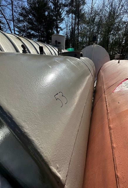 2500 gallon Above ground storage tank, 15' 3" L x 5' 4" W x 5' 4" H - Image 3