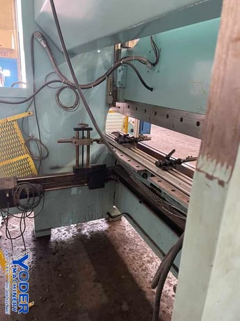 90 Ton, Cincinnati #90CBIIX6, hydraulic press brake, 8' overall, 78" between housing, 8" stroke, 15" open - Image 10