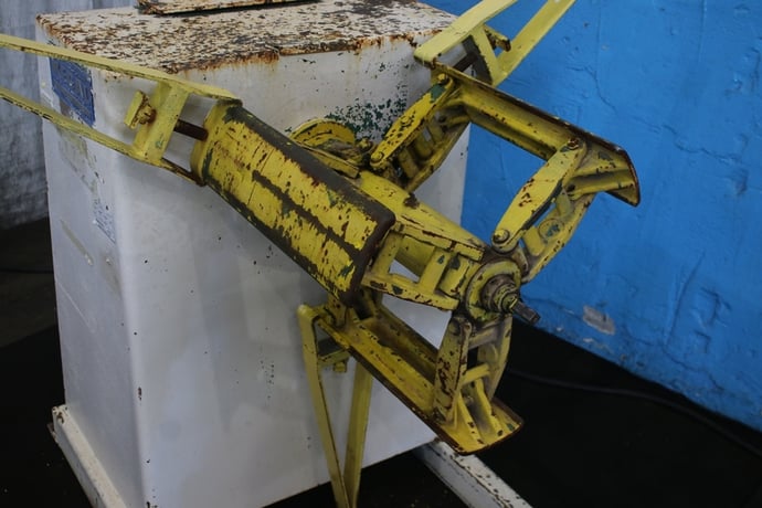 4000 lb. Regal #4000-12-SRNP-SDB, uncoiler, 12" width, 48" outside dimensions, 12"-22" ID, drag brake, manual - Image 2
