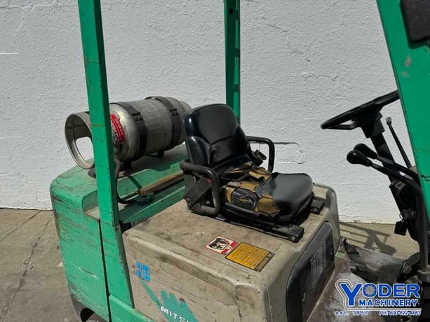6000 lb. Mitsubushi #FGC30, LP gas forklift, 126" lift height, 48" fork length - Image 5