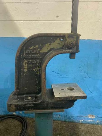 2 Ton, Atlas #1, arbor press, 14" work diameter, 1-5/8" arbor, 11" open height - Image 1