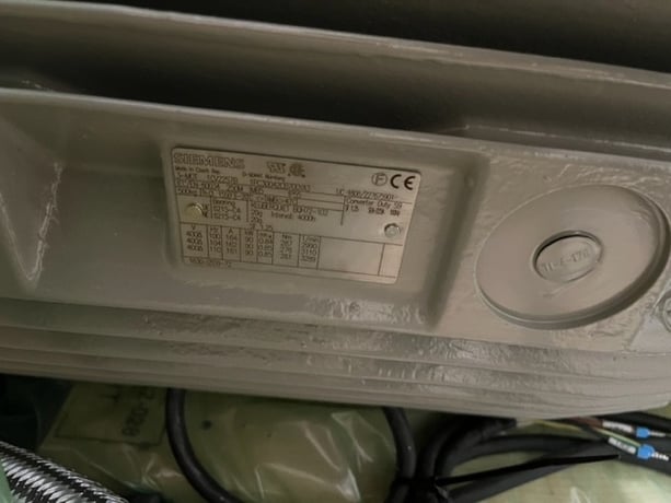 125 HP RPM Siemens, Frame 250M, Atlas Copco #1630-0559-72, variable speed drive, 400V., new - Image 3