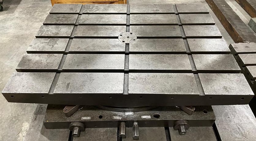 30" x 40" Devlieg, airlift rotary index table, 7 t-slots - Image 1