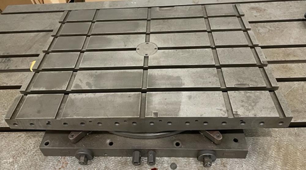 30" x 40" Devlieg, airlift rotary index table, 7 t-slots - Image 1