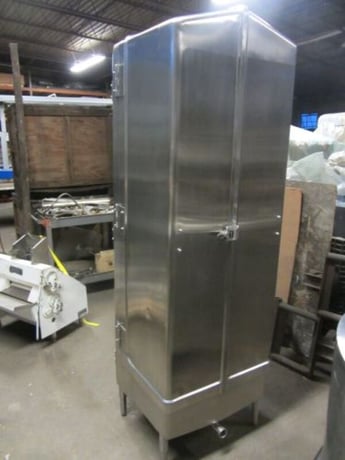 Mojonnier #8640, Plate Cooler, (5) 14" width x 50" H plates, 2" NPT nozzles, 1-1/4" diameter Outlet - Image 2