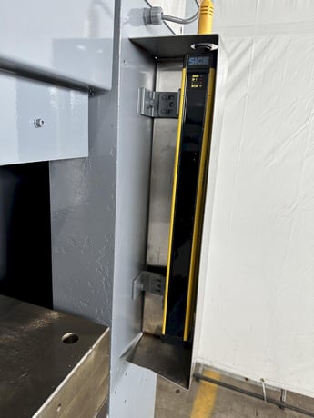 300 Ton, Hines #SC0542 Hydraulic Forming Press - Image 6