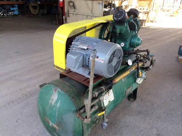 15 HP Champion #Centurion II, 2 Stage Air Compressor, 49 cfm, 175 psi, 120 gallon tank, 1745 RPM, 230/460 V - Image 3