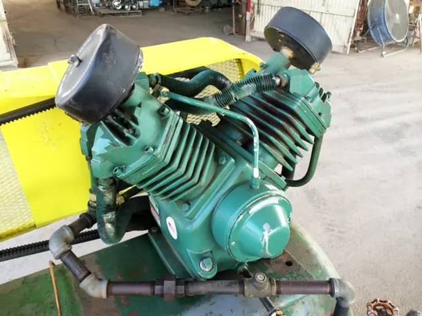 15 HP Champion #Centurion II, 2 Stage Air Compressor, 49 cfm, 175 psi, 120 gallon tank, 1745 RPM, 230/460 V - Image 8