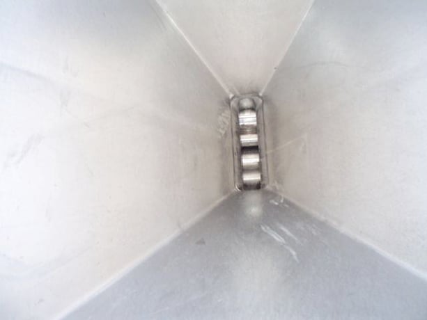 360 gallon APV, Dual APV Stainless Steel Feeding Hopper Tank with Pumps, 6' L x 3' width x 1' 6" H infeed - Image 9