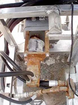 430 gallon Stainless Steel Feed Hopper, 48" L x 48" width x 52" H inside straight wall, 4' x 4' hopper - Image 7