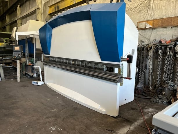 175 Ton, Adira #QHD-17540, CNC hydraulic press brake, 13' overall, 123" between housing, 6.3" stroke, 12 HP - Image 1