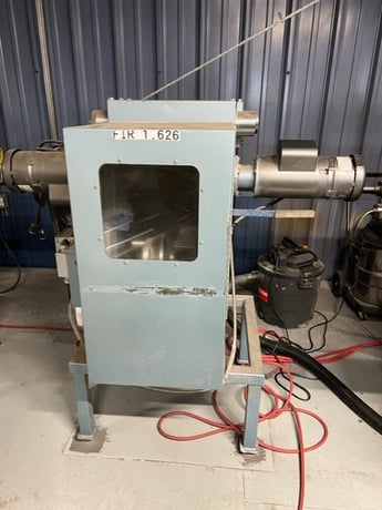 USNR Dual Head Resurfacers, 3-guide milling, good working condition, stand included - Image 3