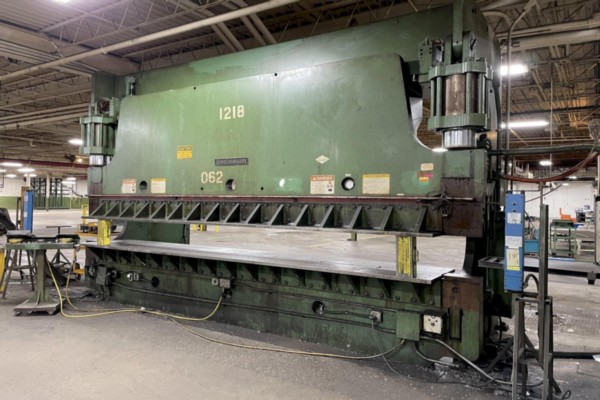 350 Ton, Cincinnati #350FM-16, hydraulic press brake, 18' overall, 201" between housing, 12" stroke, 1980 - Image 1