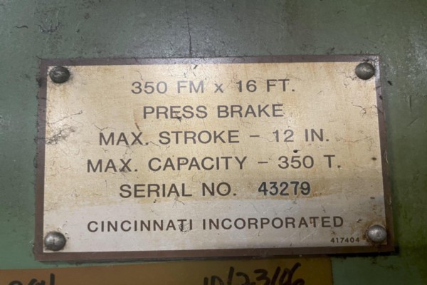 350 Ton, Cincinnati #350FM-16, hydraulic press brake, 18' overall, 201" between housing, 12" stroke, 1980 - Image 3