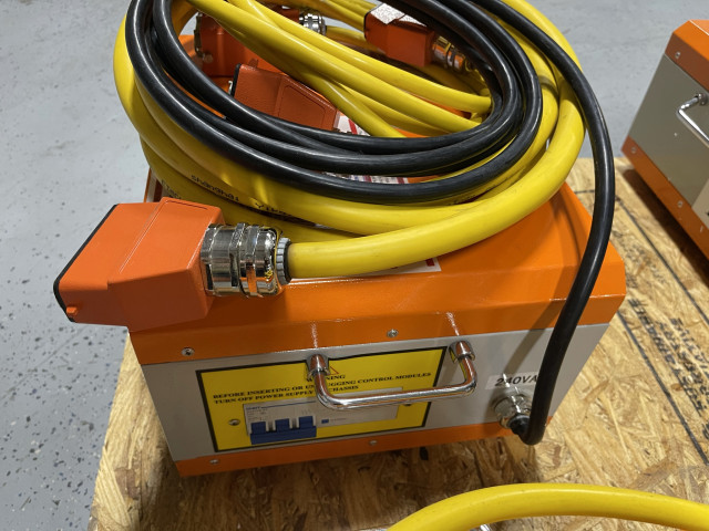 Vulcan #YK-D-6, 6 zone hot runner w/cards & cables, 2019 - Image 3