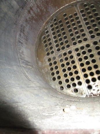 560 sq.ft., 123 psi shell, 123 psi, Gaspar, Carbon Steel Vertical Exchanger, 18" diameter x 16' 0" F/F, 2005 - Image 6