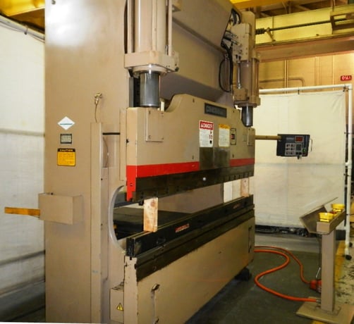 90 Ton, Cincinnati #90CBIIX6, press brake, 8' overall, 72" between housing, 14" stroke, 7" throat, 15" DL - Image 4