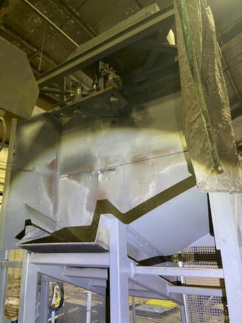 Eagle automated saw and knockout system, s/n 05027, with enclosure with light curtain, 2005 - Image 6