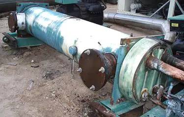 185 Ton, York, Chiller Barrel, R-22, 150 psi @ -20 to 120 deg F shell, 235 psi @ -20 to 150 deg F tube, 1993 - Image 5