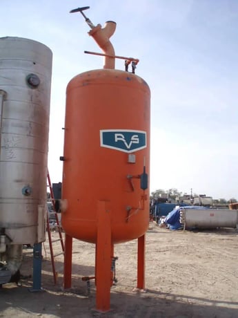 1165 gallon Refrigeration Valves and Systems Corp., Oil Scrubber Tank, 60" diameter x 7' 2" L Tank, 1995 - Image 3