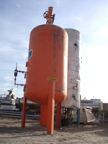 1165 gallon Refrigeration Valves and Systems Corp., Oil Scrubber Tank, 60" diameter x 7' 2" L Tank, 1995 - Image 5