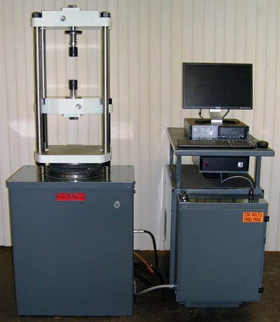 60000 lbf. (300kN) Tinius Olsen #Super-L, Extra Tall Adjustable Top Crosshead - Image 1