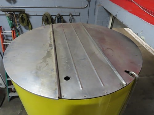 1000 gallon Vertical Stainless Steel tank, 62" dia. x 83" straight wall, flat top w/removable top doors - Image 4