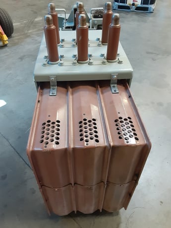 1200 Amps, General Electric, Magne-Blast, Rated Max Voltage 4.76kV, Implus Withstand 60kV, Int Time 5 Cy - Image 2