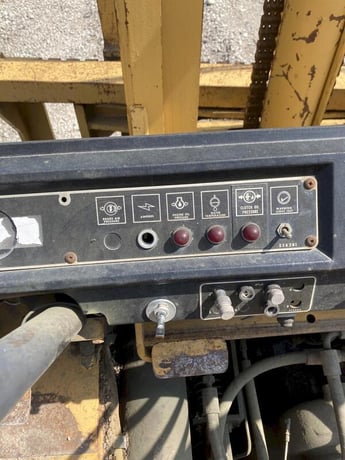 18000 lb. Caterpillar #V180B, forklift truck, 12.5' mast - Image 7