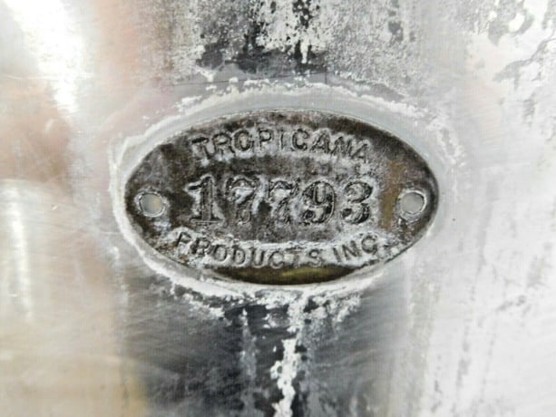 150 gallon Stainless Steel storage tank with Tri-Flo valve, 46" D x 31" W, slanted bottom - Image 6