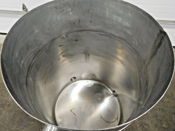 150 gallon Stainless Steel storage tank with Tri-Flo valve, 46" D x 31" W, slanted bottom - Image 7