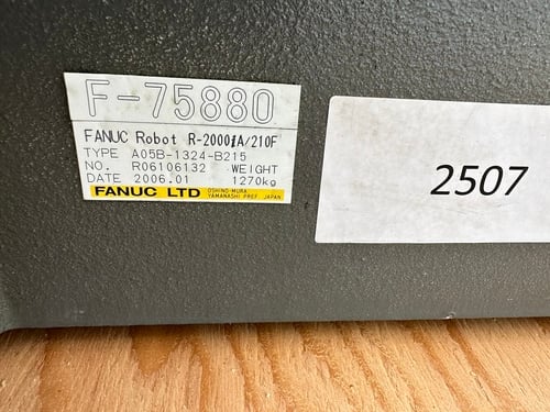 Fanuc, R-2000iA/210, robot with R-J3iB controller & teach pendant, 210 Kg, 2006 - Image 3