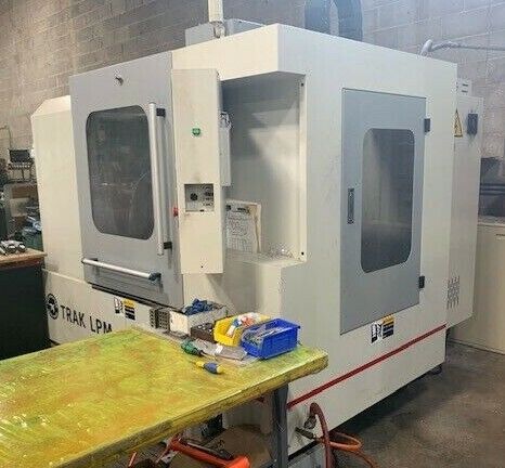 Southwestern Industries #Trak-LPM, 16 automatic tool changer, 31" X, 18.5" Y, 21" Z, 8000 RPM, #40, 15 HP - Image 2