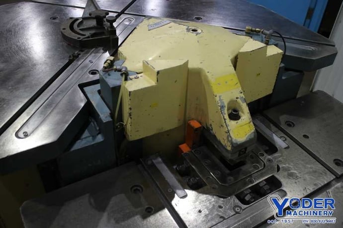 1/8" x 8-5/8" x 8-5/8" Amada #CSW-220, corner notcher & coper, 36 SPM, 3 HP, #76771 - Image 8