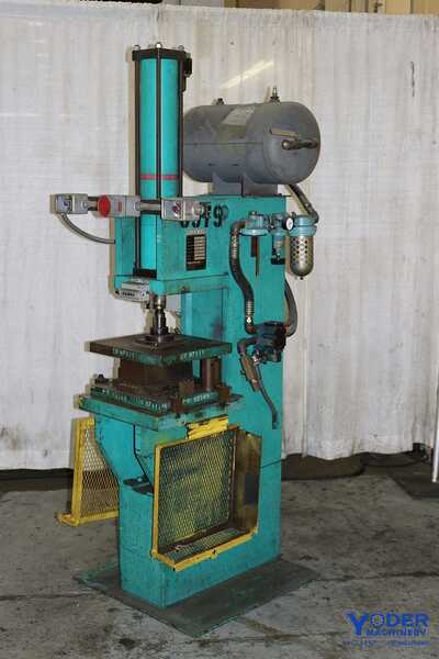 15 Ton, Pressotechnik #PC-15, hydraulic C-frame press, 3.9" stroke, 9" throat, 17" x16" bed, 1992, #59608 - Image 1