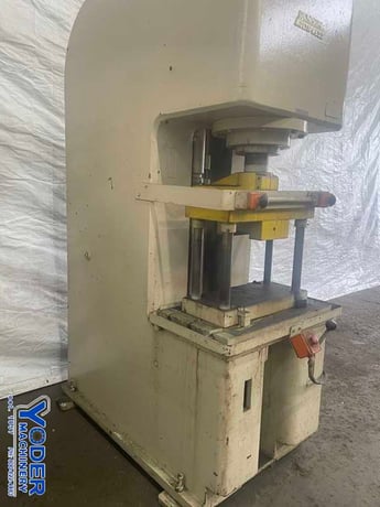 75 Ton, Denison #OA75C492ED62, hydraulic C-frame press, 15" stroke, 30" daylight, 13" throat, #76685 - Image 5