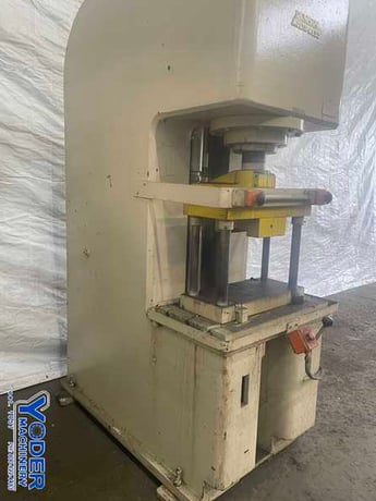 75 Ton, Denison #OA75C492ED62, hydraulic C-frame press, 15" stroke, 30" daylight, 13" throat, #76685 - Image 10
