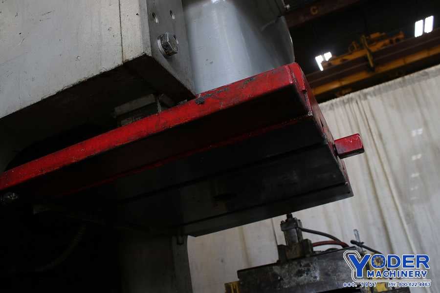 80 Ton, Han Oul #HNCP-80, gap frame press, 5.11" stroke, 13.77" Shut Height, air clutch, 15 HP, 1993, #70509 - Image 8