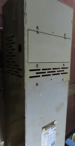 3 KVA General Electric, voltage stabilizer 9T91B7193, 95-130X175-235x190-260 Volts - Image 4