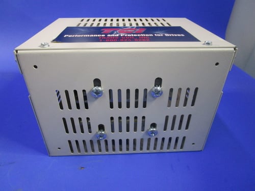 11 Amps, TCI KDRB43H, optimized drive reactor in vented metal casing 600 Volts 3 phase 50/6, new - Image 7