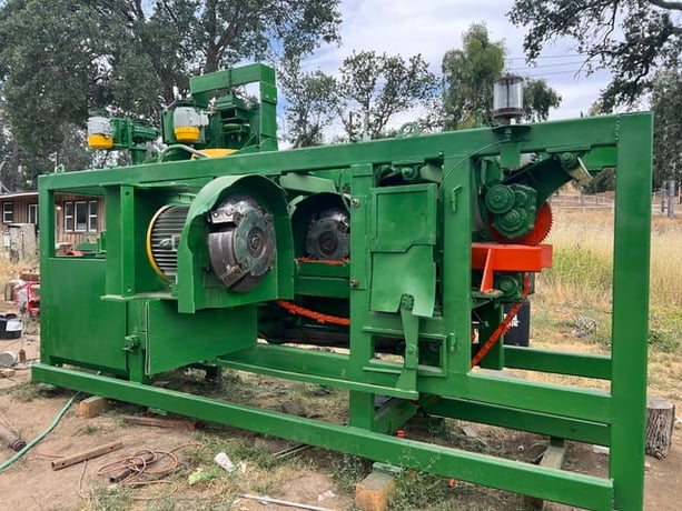 Adco West #Canter Sawmill, refurbished, with Keyknife chipping heads including power - Image 1