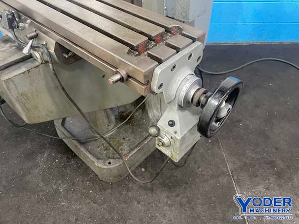 Comet #3VHG, ram type vertical mill, 9" x42" table, 3 HP, power draw bar, R-8, #76559 - Image 8