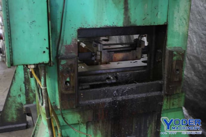 100 Ton, Niagara #SA2-100-48-30, straight side double crank press, 6" stroke, 22-1/2" Shut Height, air - Image 2