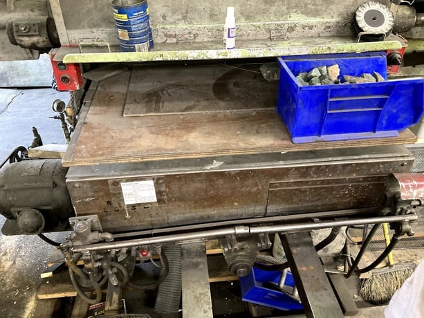 Clair Manufacturing #203, automatic polishing machine, 36" wide buffer, 10 HP spindle drive - Image 5