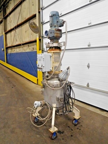 100 liter Ann Tsung Machinery, Stainless tank w/2 HP agitator, 20" dia x 21" straight side - Image 4