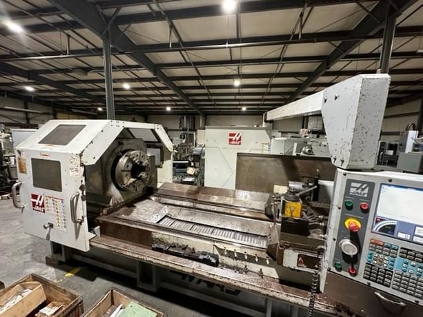 Haas #TL-4, Flat Bed CNC Lathe, 35" swing, 25" chuck, 10.8" bar, 91" centers, S/n: 3075980,2007 - Image 1